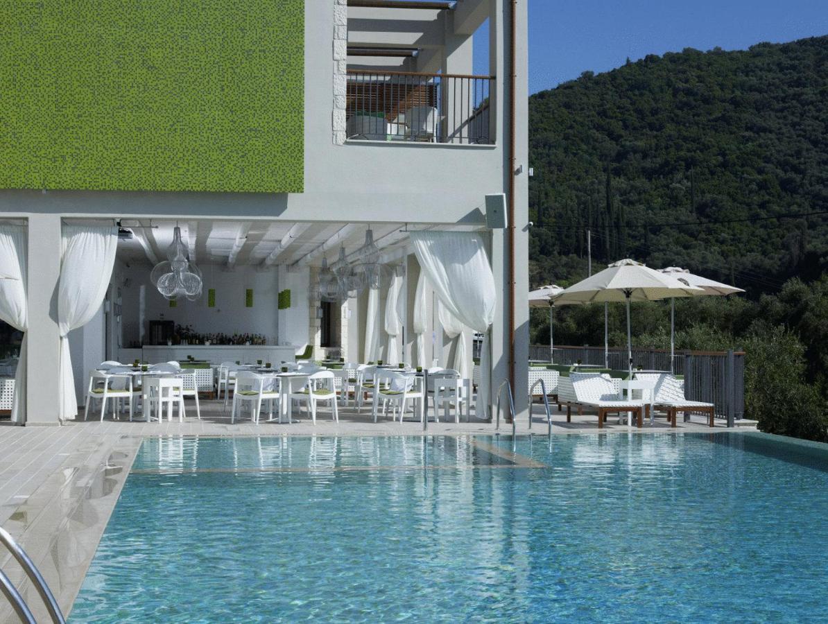 Salvator Villas & Spa Hotel ปาร์กา ภายนอก รูปภาพ